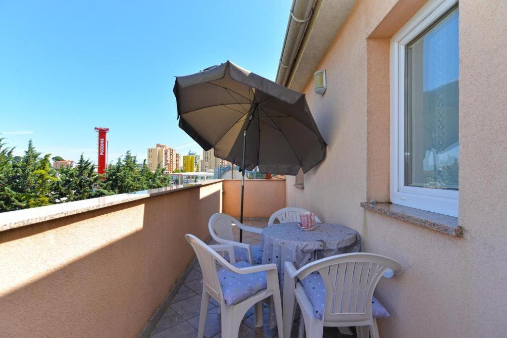 Apartman Eda Pula Luaran gambar