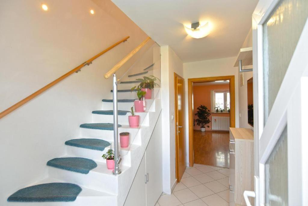 Apartman Eda Pula Luaran gambar
